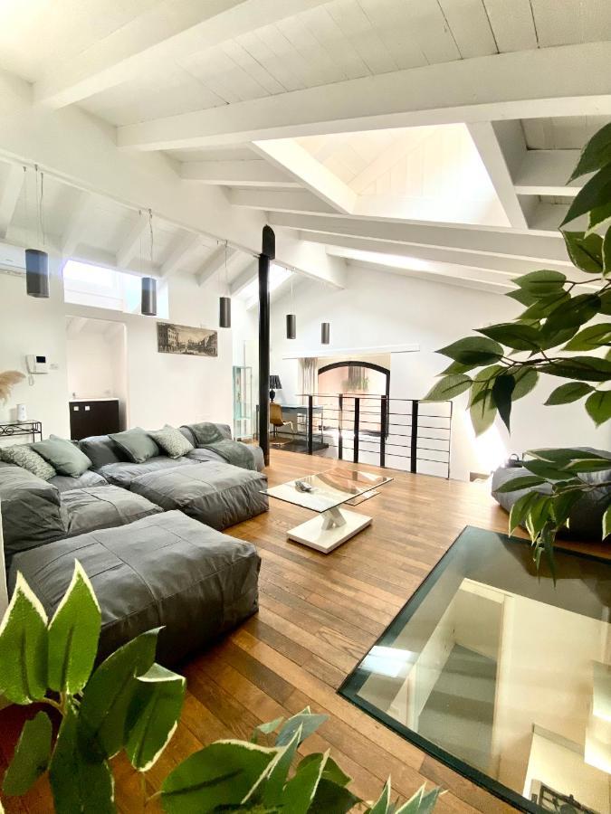Luxury Industrial Apt Vicino Al Centro Con Garage Брешия Экстерьер фото