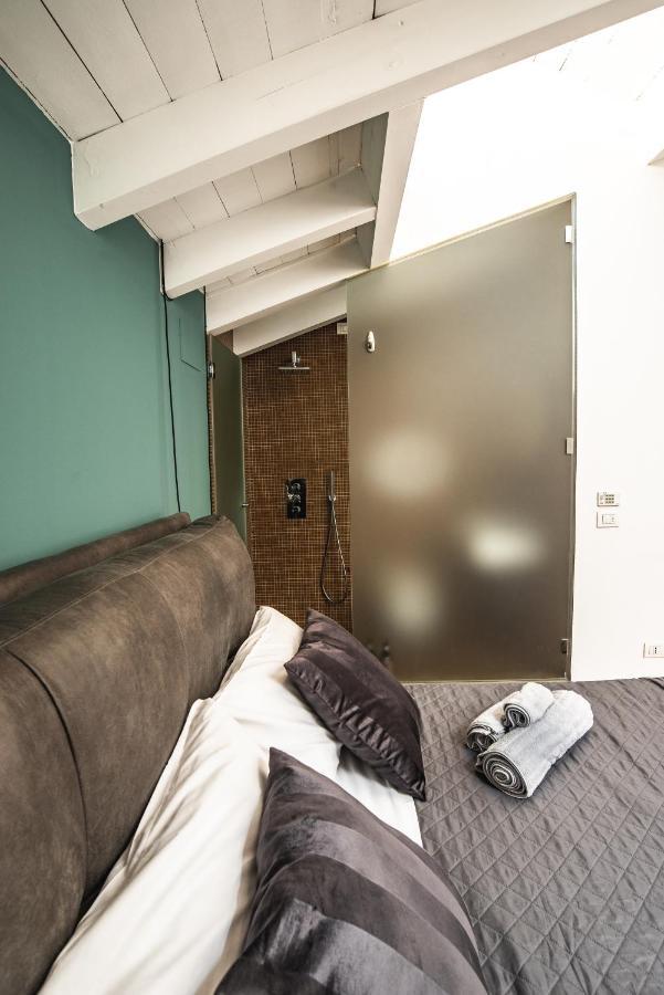 Luxury Industrial Apt Vicino Al Centro Con Garage Брешия Экстерьер фото